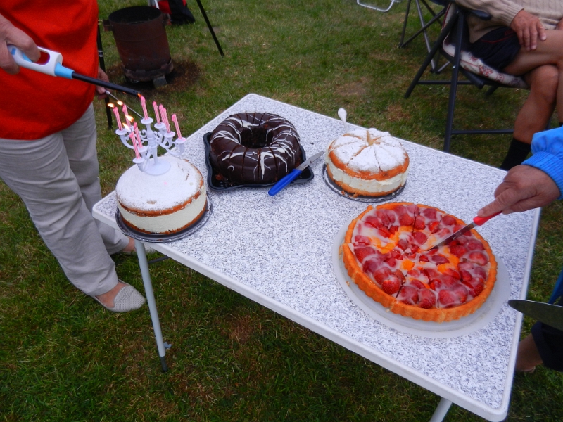 DSCN4217.JPG - Hui, jetzt gibts Kaffee und Kuchen!!!