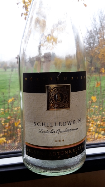 20151101_131140.jpg - JETZT wird es Zeit nach Hause zu fahren, die Flasche ist leer!!! ;-)