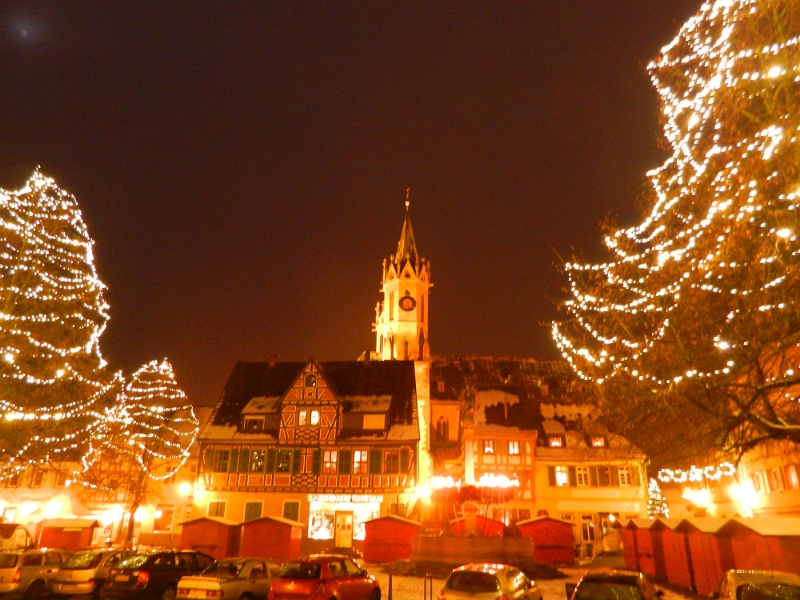 DSCN2325.JPG - Der Marktplatz.