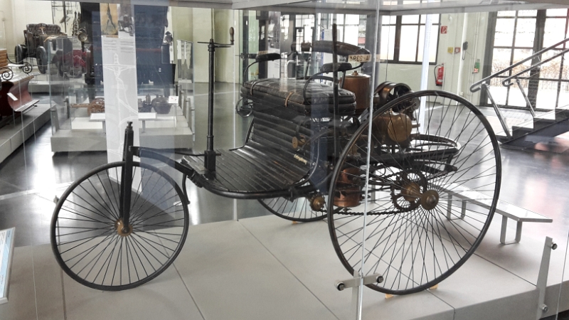 20160303_112205.jpg - Jetzt komme ich zum ORIGINAL Benz Patentwagen. Selbst in Stuttgart im Mercedes-Benz-Museum steht nur ein Nachbau.