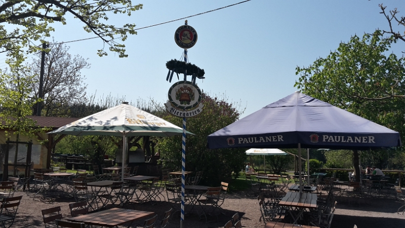 20160507_113553_Richtone(HDR).jpg - Coole Sache, ein Paulaner Biergarten und bestes Wetter!