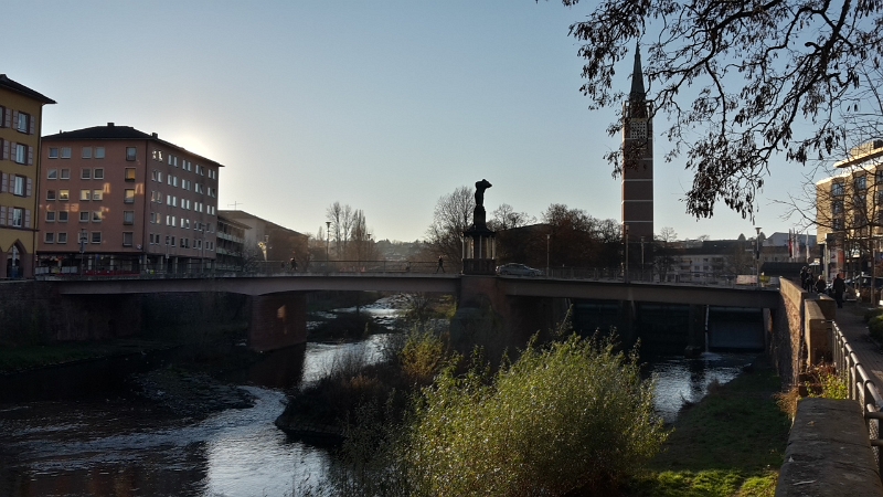 20161210_151438_Richtone(HDR).jpg - Hier mündet die Nagold (links) in die Enz (rechts).