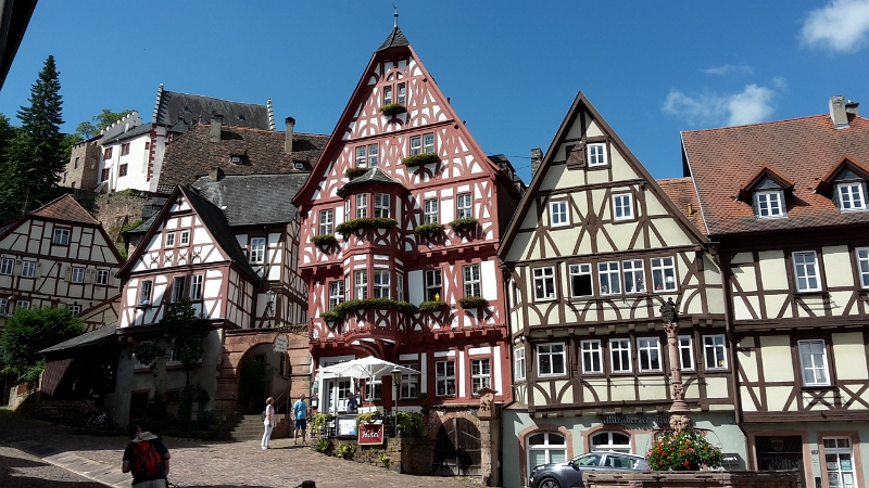 20160813_112937.jpg - Am alten Marktplatz angekommen.