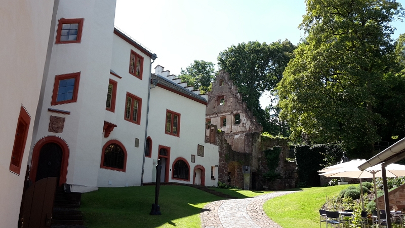 20160813_114343.jpg - Das Museum in der Burg interessiert uns nicht...