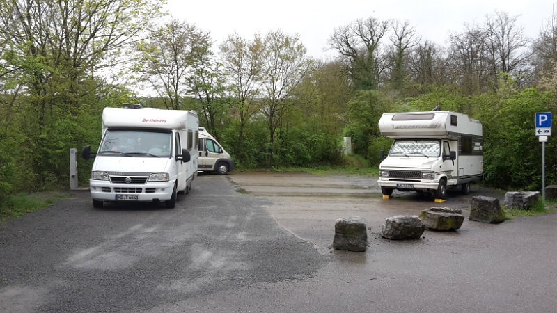 20160417_122130.jpg - Zum entsorgen machen wir kurz auf dem Stellplatz in Zaberfeld halt. Auch nicht schlecht diese Platz, es gibt sogar Strom und eine V/E-Anlage und zum See ist auch nur ein paar Meter.Wir machen uns nun aber entgültig auf den Heimweg... Tschööö.