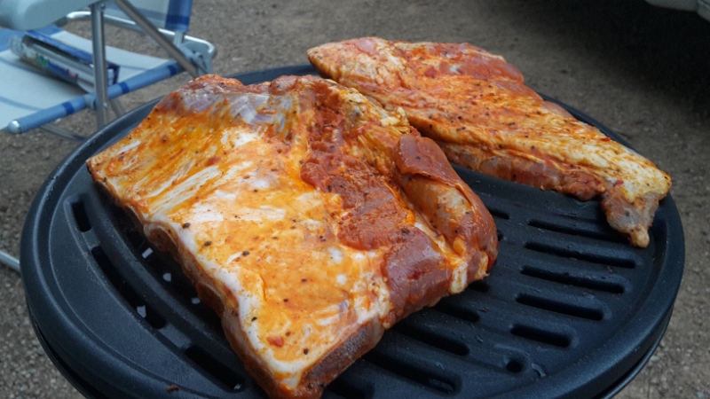 20160729_211232.jpg - Wie immer wenn wir grillen gibt es viel zu viel von allem für jeden... :-)