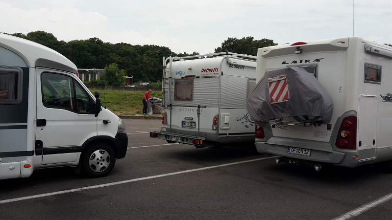 20160730_143925.jpg - Gegen halb drei machen wir auf einem Autobahnparkplatz halt...