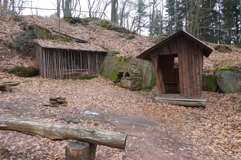 P1010211.JPG - Bei "Hänsel und Gretel" angekommen.