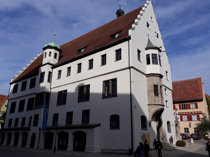 20170930_152539.jpg - Das Rathaus.