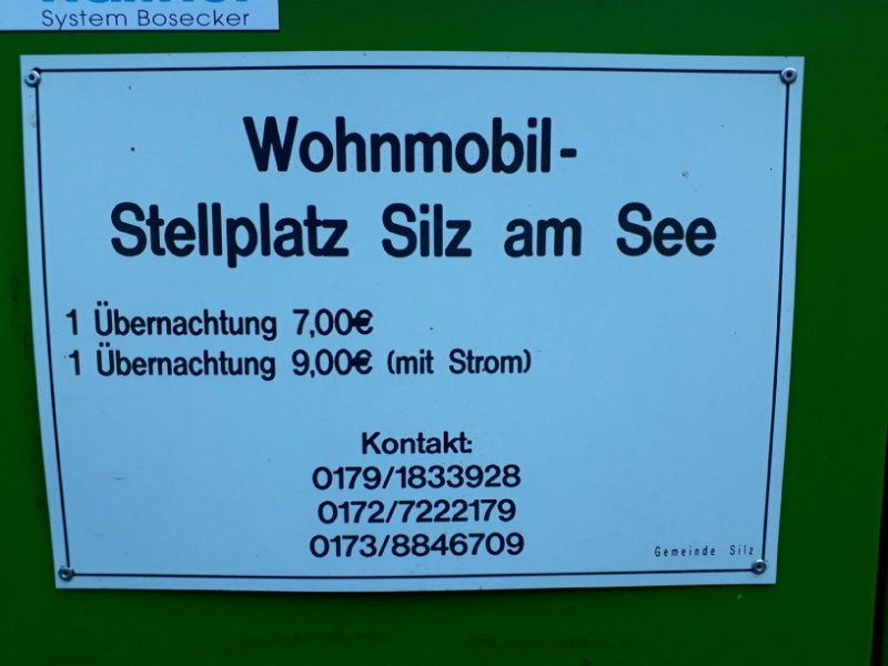 20180713_174515.jpg - Biene hat 'ne neue Handtasche und der Kühlschrank ist voll... Kurz darauf sind wir spontan in SIlz am See gelandet, weil wie keinen Bock mehr hatten noch so weit zu fahren.Hier war noch reichlich Platz So dass wir sogar in erster Reihe mit Seeblick standen.