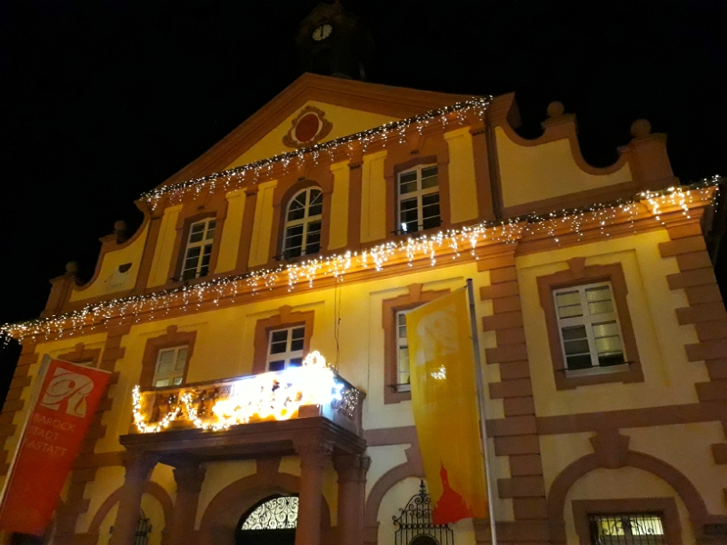 20181215_175922.jpg - Das historische Rathaus.