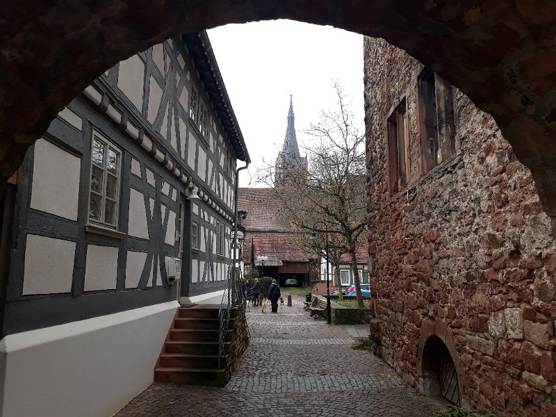 20190302_131139.jpg - Am nächsten Tag laufen wir in die Altstadt von Erbach...