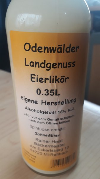 20190302_173955.jpg - Achja, in der Touriinfo haben wir uns einen Eierlikör mitgenommen, der nun verköstigt wird!WOW, der war sooooooooo lecker!!!