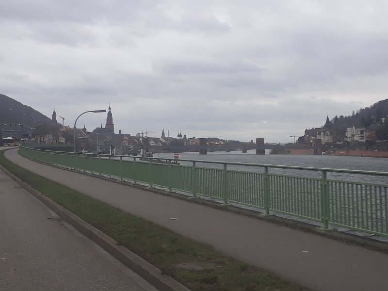 20190303_113211.jpg - Am Sonntag vormittag haben wir uns dann auf den Heimweg gemacht. Wir sind erneut am Neckar entlang durch Heidelberg gefahren.Alla dann...