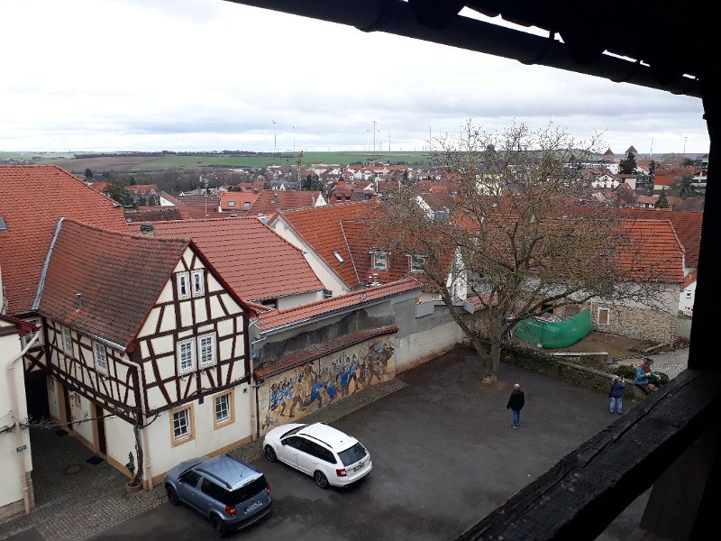 20190316_125816.jpg - ...und genießen den Blick über die Stadt.