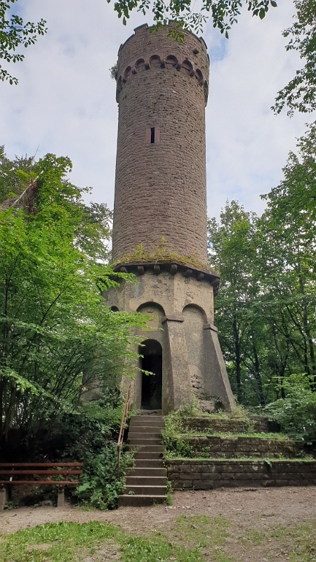 20190824_131931.jpg - Oben am Katzenbuckelturm angekommen.