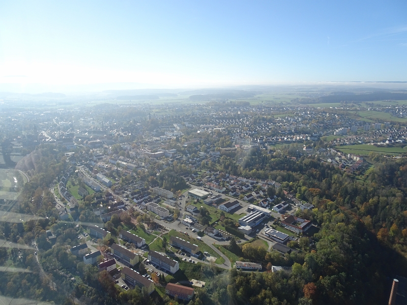 DSC03232.JPG - ...oben angekommen genießen wir die Aussicht. Bei guter Sicht kann man angeblich bis zu 200km weit sehen.