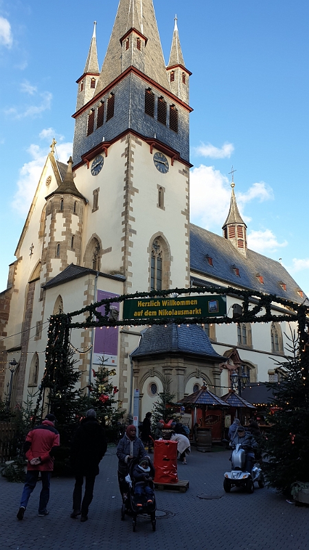 20191130_144421.jpg - "Sie haben Ihr Ziel erreicht!" :-)Auf dem Eiermarkt wollen wir endlich einen Glühwein trinken.