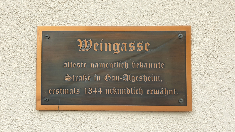 20191231_123602.jpg - ...die älteste namentlich bekannte Straße im Ort.