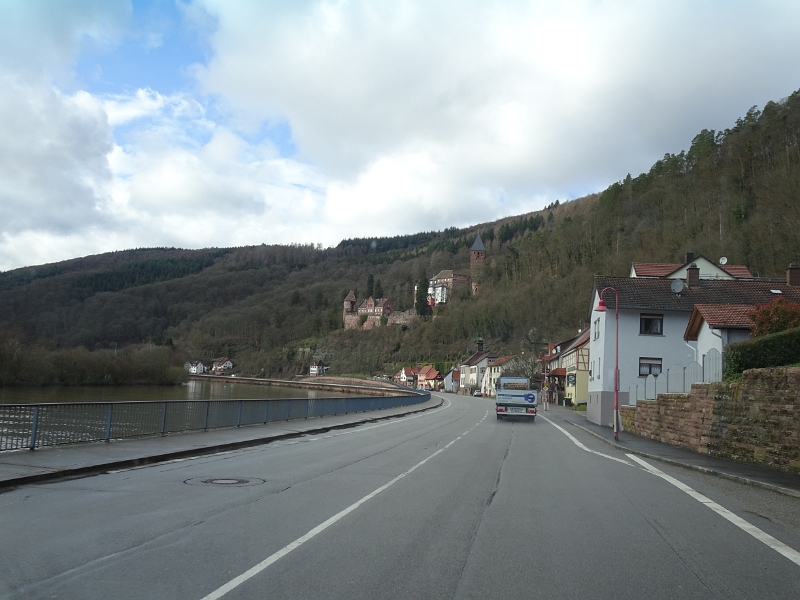 DSC03606.JPG - ...durch Zwingenberg a. Neckar...