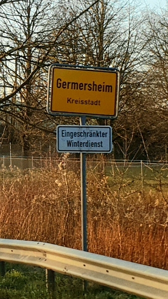 20200208_204855.jpg - ...Germersheim, wo wir evtl. das Wochenende verbringen wollen.