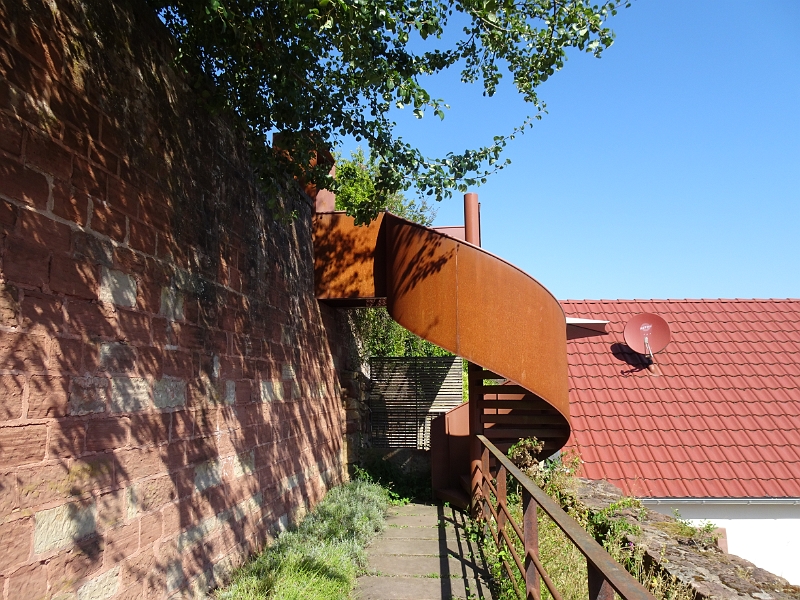 DSC06762.JPG - ...und noch eine Wendeltreppe nach oben.