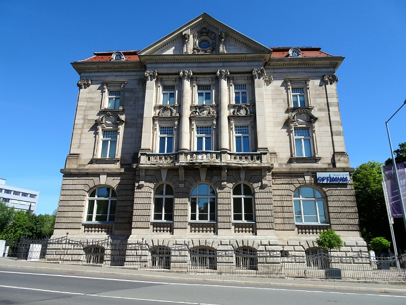 20200731_164829.jpg - Die ehemalige Bank für Thüringen.