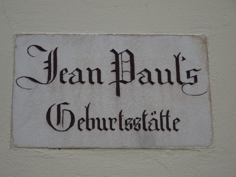 DSC01872.JPG - Jean Paul's Geburtshaus "entdecken" wir am Jean-Paul-Platz. Wer kennt ihn nicht?!?