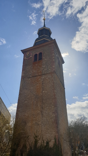 20210327_105940.jpg - Der St. Kilian Kirchturm.