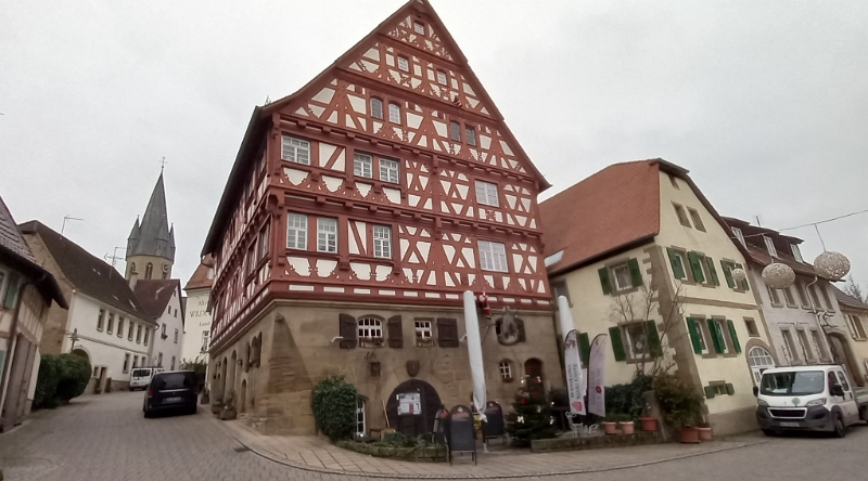 20221203_143814.jpg - Wir waren schon öfter in Eppingen aber immer wieder sind wir fasziniert von den schönen Fachwerkhäusern in der Altstadt.