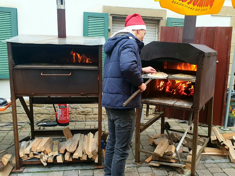 20221203_172436.jpg - Lecker, hier duftet es nach Flammkuchen!