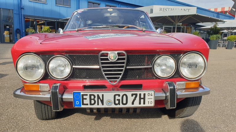 20220709_182423.jpg - ...oder von diesem Alfa Romeo Bertone von 1970.