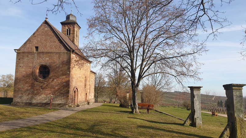 20220212_124432.jpg - Mittlerweile haben wir die Nikolauskapelle erreicht...