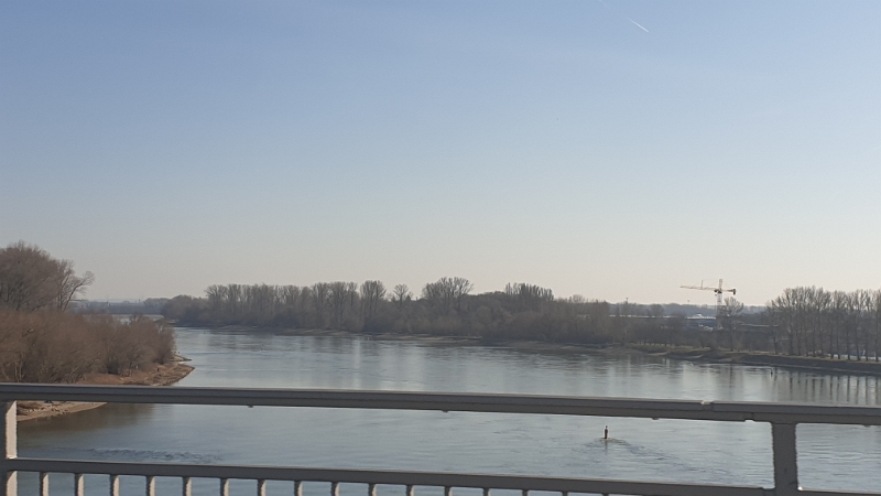 20220213_132806.jpg - Wieder bei Speyer über den Rhein...
