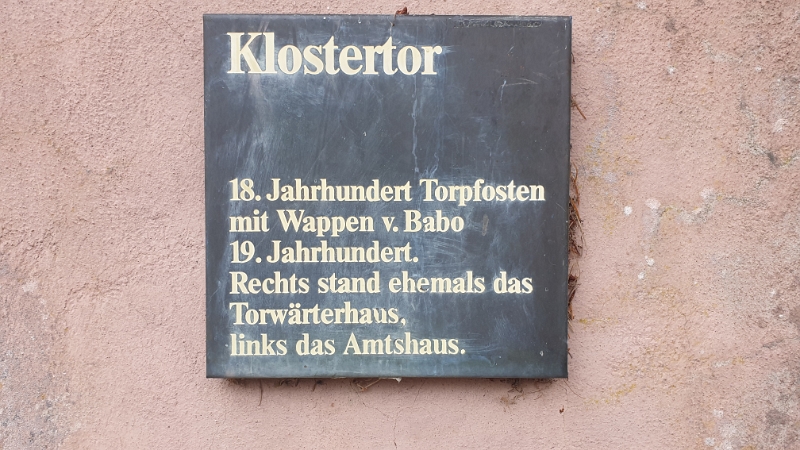 20220122_125412.jpg - Am Klostertor gibt es noch...