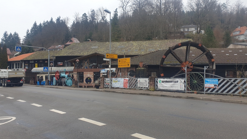 20220122_134802.jpg - Nun sind wir am "Fahrzeugmuseum Marxzell" angekommen.