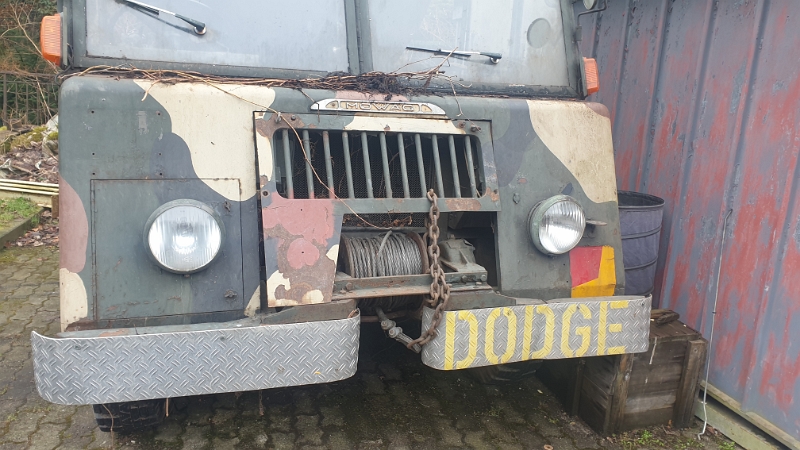 20220122_135136.jpg - Das Dodge ist etwas verwirrend?!? Mowag baute später auch Fahrzeug, die auf Dodge Pickups basierten aber ob dieser hier dazugehört?!? Jedenfalls hat die Firma Mowag ihren Ursprünge in der Schweiz.