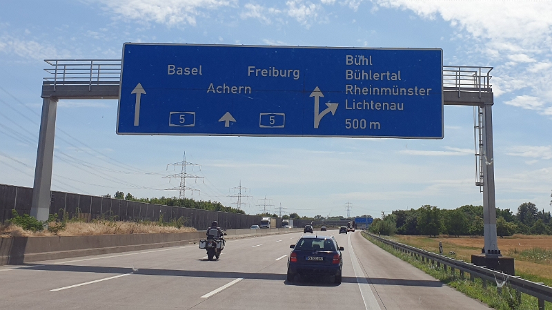 20230714_151928(0).jpg - Wir fahren die A5 in Richtung Basel und verlassen die Autobahn bei Bühl!