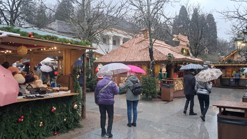 20241207_140802.jpg - Irgendwie macht das im Regen keinen Spaß. Immerhin ist es darum nicht überlaufen!