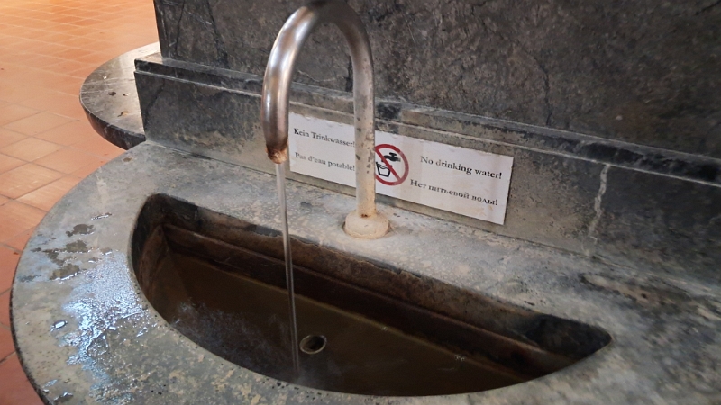 20241207_143026.jpg - ...es gibt noch nicht mal Trinkwasser in der Trinkhalle!?!?