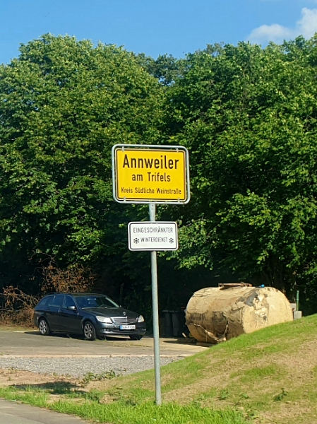 20240607_192633.jpg - Wir erreichen also Annweiler...