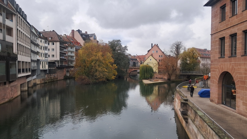 20241115_115545.jpg - ...die über die Pegnitz führt.