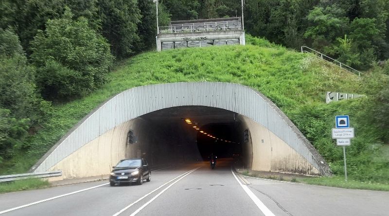 20240817_133237.jpg - Eigentlich war dieses Wochenende kein Ausflug mit dem Wohnmobil geplant...Tja, was soll ich sagen? Spontan sind wir dann bei Weinheim durch den Saukopftunnel...