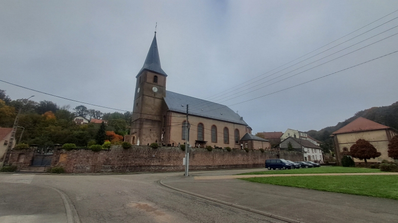 20241020_113825.jpg - Die Église Saint-Benoît de Walschbronn.