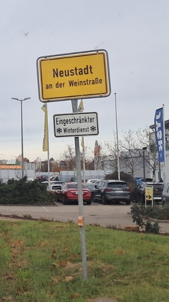 20241123_114015.jpg - ...nach Neustadt an der Weinstraße.