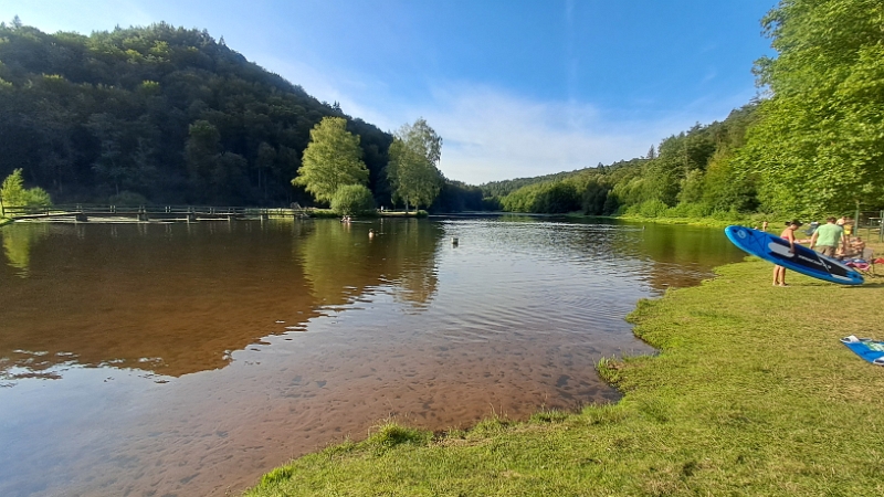 20240823_181306.jpg - Der Grund, warum wir eigentlich hierher gefahren sind, ist der Badesee "Etang du Fleckenstein".