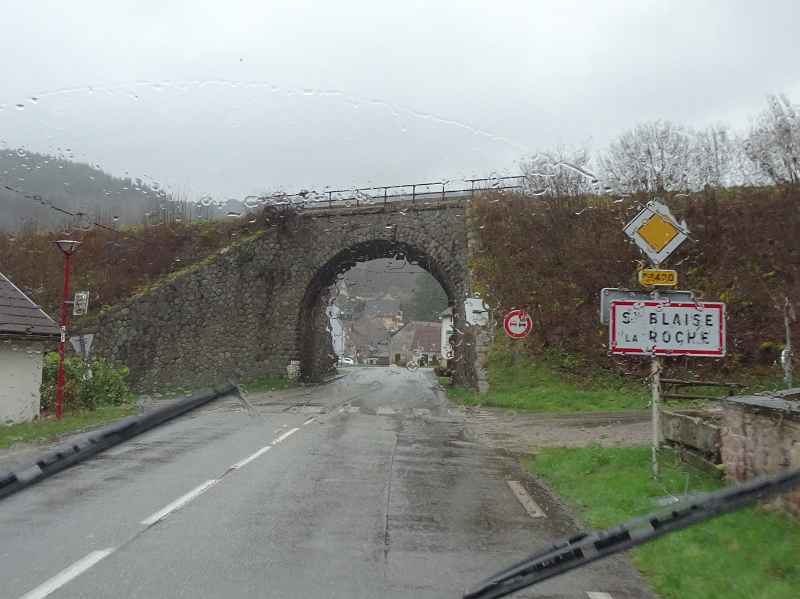 DSC08165.JPG - Es regnet und regnet und regnet! :-(Wir fahren deßhalb den "direkten" Weg...