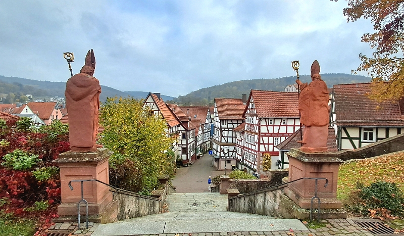 20241102_105927.jpg - Die Kirche selbst kommt später in dem Stadtrundgang.