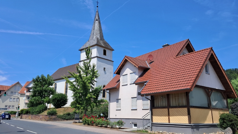 20250705_125057.jpg - Die evg. Kirche.