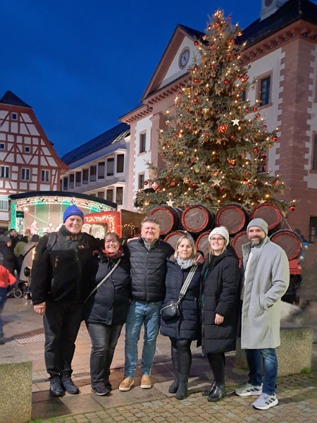 20251206_170319.jpg - Besonders schön, ein kleiner Familytreff! :-)Ganz liebe Grüße an Jessy, Beate, Jeremy und Michael, es war ein sehr schöner Abend! :-)